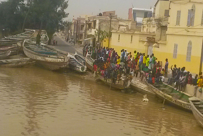 URGENT –  PONT DE GUET-NDAR: Un talibé noyé, des recherches déclenchées. URGENT –  PONT DE GUET-NDAR: Un talibé noyé, des recherches déclenchées.