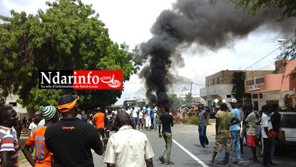 URGENT - VAUVERT : les populations se soulèvent contre le virage "meurtrier" (photos) URGENT - VAUVERT : les populations se soulèvent contre le virage "meurtrier" (photos)