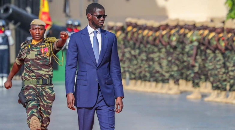 Sénégal : une usine d’assemblage de véhicules militaires bientôt implantée à Mbacké Sénégal : une usine d’assemblage de véhicules militaires bientôt implantée à Mbacké