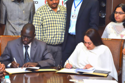 Sénégal - Inde: la première usine de céramique d'Afrique sera implantée à Saint-Louis. Sénégal - Inde: la première usine de céramique d'Afrique sera implantée à Saint-Louis.