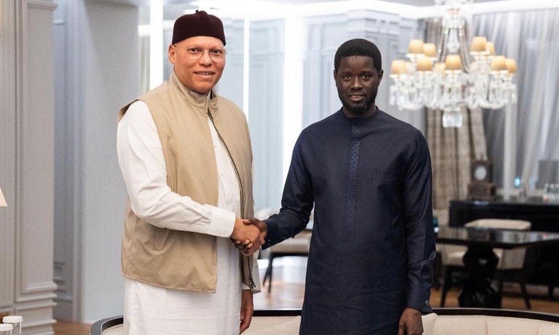 Doha : le président Diomaye Faye s'est entretenu avec Karim Wade Doha : le président Diomaye Faye s'est entretenu avec Karim Wade