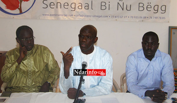 Me MAME ADAMA GUEYE : « le Sénégal est dans une impasse politique ».