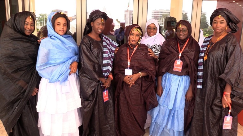 «Je suis peule habillée en maure», la Mauritanie célèbre le brassage vestimentaire «Je suis peule habillée en maure», la Mauritanie célèbre le brassage vestimentaire