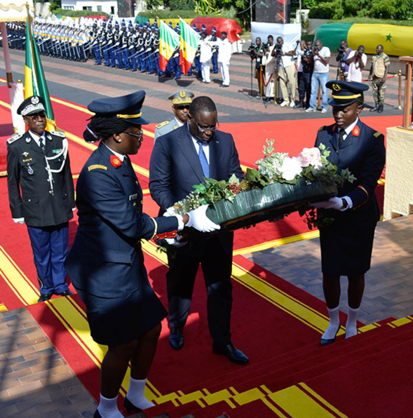MACKY SALL aux Forces armées : " la Nation est fière de vous et rassurée par votre engagement"