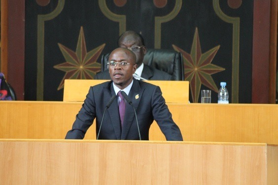 Examen LFR 2024 : Abdou MBOW alerte sur des dépenses controversées à l’Assemblée nationale Examen LFR 2024 : Abdou MBOW alerte sur des dépenses controversées à l’Assemblée nationale