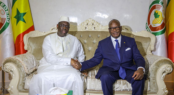 Macky SALL pour le "renforcement de la solidarité internationale contre l'extrémisme" Macky SALL pour le "renforcement de la solidarité internationale contre l'extrémisme"