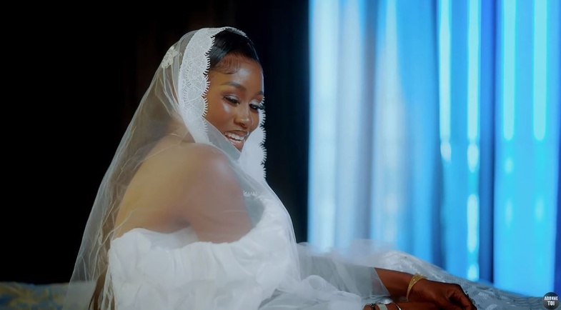 Nommée PCA de Daniel Sorano : Queen Biz annonce la suspension provisoire de ses activités musicales Nommée PCA de Daniel Sorano : Queen Biz annonce la suspension provisoire de ses activités musicales