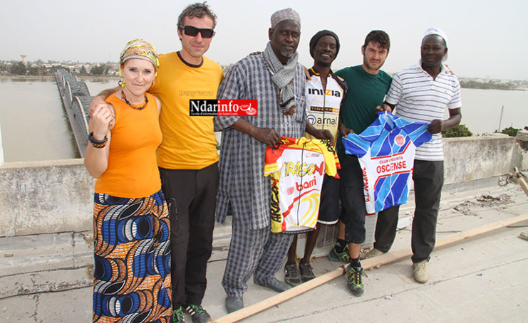 COOPÉRATION : Union cordiale entre le Club Ciclista Oscense et la Ligue de cyclisme de Saint-Louis. COOPÉRATION : Union cordiale entre le Club Ciclista Oscense et la Ligue de cyclisme de Saint-Louis.