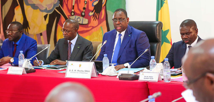 LES NOMINATIONS ET LE COMMUNIQUE DU CONSEIL DES MINISTRES DU 09 DECEMBRE 2015 LES NOMINATIONS ET LE COMMUNIQUE DU CONSEIL DES MINISTRES DU 09 DECEMBRE 2015