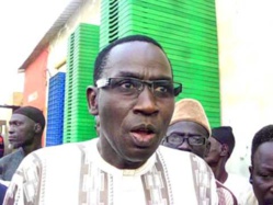 Vote sans débat des budgets à l'Hémicycle : Me Abatalib Guèye dans tous ses états. Vote sans débat des budgets à l'Hémicycle : Me Abatalib Guèye dans tous ses états.