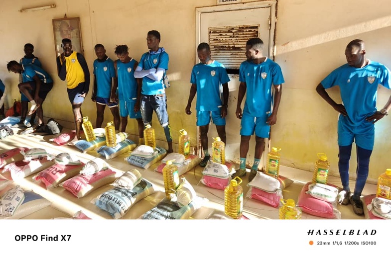 Solidarité Ramadan : La Linguère gâte ses joueurs avec un généreux " Sukeru Koor " Solidarité Ramadan : La Linguère gâte ses joueurs avec un généreux " Sukeru Koor "