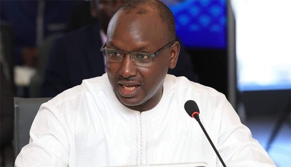 Baisse du prix de l’eau : le gouvernement mise sur l’énergie solaire Baisse du prix de l’eau : le gouvernement mise sur l’énergie solaire