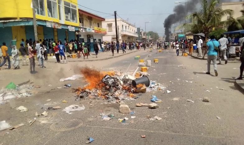 Échauffourées au marché Sor : 14 marchands ambulants arrêtés Échauffourées au marché Sor : 14 marchands ambulants arrêtés