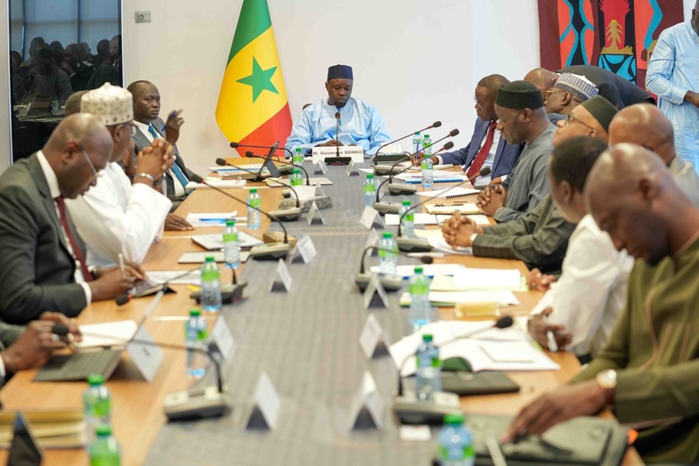 Ousmane Sonko annonce un plan de sauvetage pour Air Sénégal et AIBD SA Ousmane Sonko annonce un plan de sauvetage pour Air Sénégal et AIBD SA