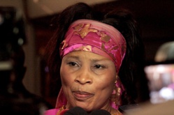 Aissata Tall Sall: «Préserver la paix sociale par le respect de nos valeurs religieuses» Aissata Tall Sall: «Préserver la paix sociale par le respect de nos valeurs religieuses»