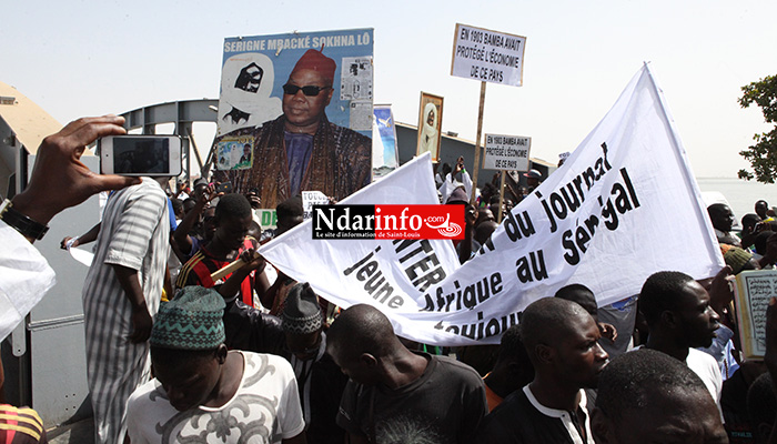 DIRECT – SAINT-LOUIS : les mourides marchent contre Jeune Afrique (Photos)
