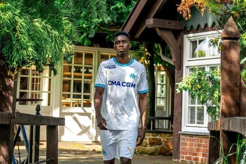 Ismaïla SARR escroqué de 74 millions CFA : l’auteur des faits localisé… en prison Ismaïla SARR escroqué de 74 millions CFA : l’auteur des faits localisé… en prison