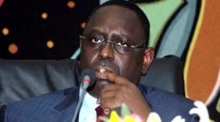 Macky SALL lance un comité de mobilisation pour le "OUI". Macky SALL lance un comité de mobilisation pour le "OUI".