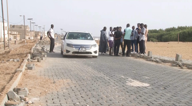 SAINT-LOUIS – Digue de Pikine : les populations dénoncent la qualité des travaux de voirie SAINT-LOUIS – Digue de Pikine : les populations dénoncent la qualité des travaux de voirie