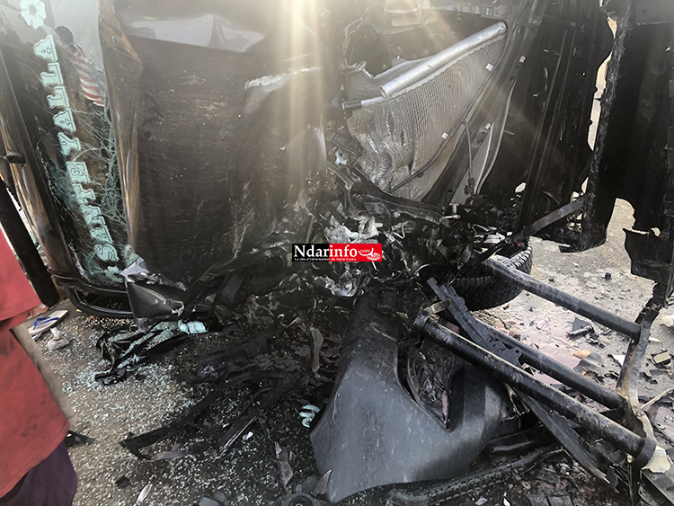 Accident mortel à Gandon : cinq morts et plusieurs blessés Accident mortel à Gandon : cinq morts et plusieurs blessés