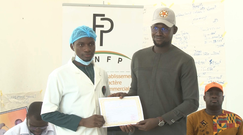 Saint-Louis : 25 jeunes formés en transformation laitière reçoivent leurs titres de qualification
