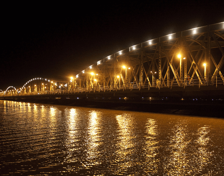 Drame nocturne : Un homme disparaît après s’être jeté du pont Faidherbe