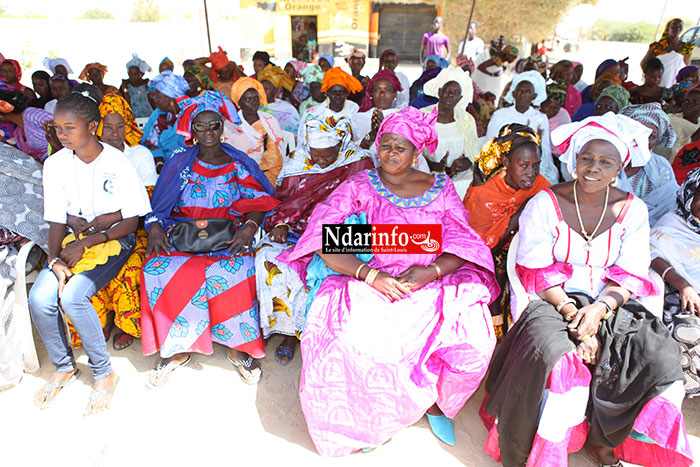 DIRECT - Une machine d’iodation du Sel aux femmes : Mary Teuw NIANE gâte les femmes de Gandiol.  