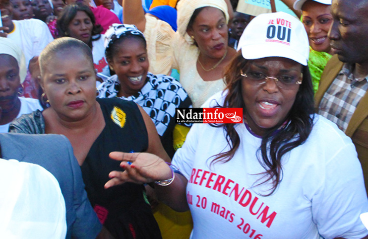 (Photos) Marième Faye SALL en guest star au meeting de Macky SALL sur la Place Faidherbe.