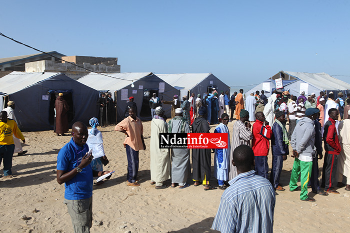 DIRECT : le OUI s’empare de l’école Abdoulaye Mbengue Khaly et de François Mbaye Salzman de Corniche.