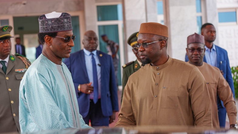 Sonko appelle à un modèle africain de développement ancré dans la culture et la rigueur Sonko appelle à un modèle africain de développement ancré dans la culture et la rigueur