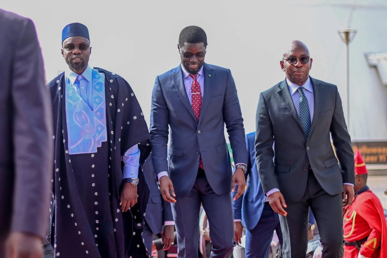 Statut des enseignants : Le gouvernement met fin à l’inégalité entre décisionnaires et fonctionnaires Statut des enseignants : Le gouvernement met fin à l’inégalité entre décisionnaires et fonctionnaires