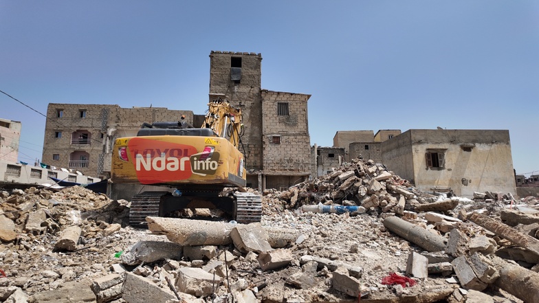 Saint-Louis : Lancement des opérations de démolition sur la bande des 20 mètres à la Langue de Barbarie Saint-Louis : Lancement des opérations de démolition sur la bande des 20 mètres à la Langue de Barbarie