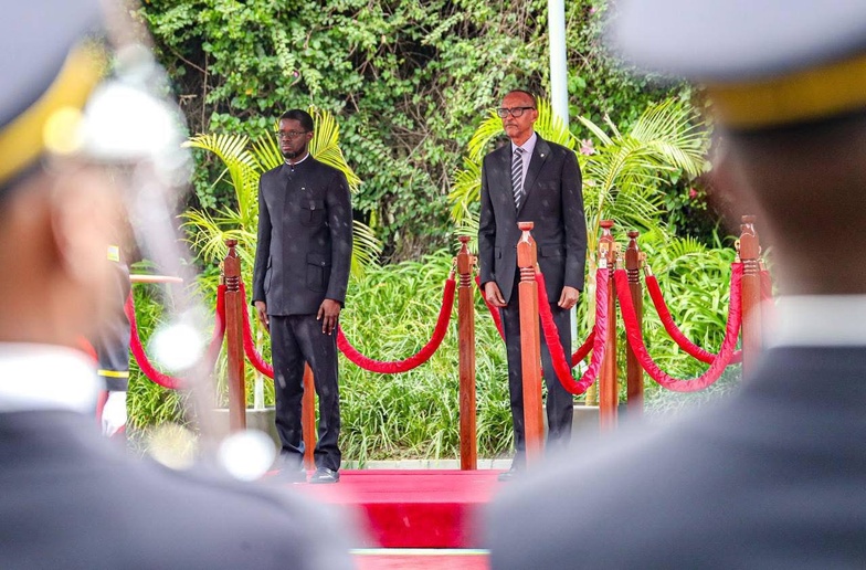 Bassirou Diomaye Faye au Rwanda : vers un nouveau souffle des relations Dakar-Kigali Bassirou Diomaye Faye au Rwanda : vers un nouveau souffle des relations Dakar-Kigali