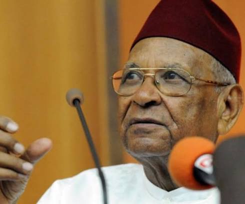 La vie et l’œuvre de Pr Amadou Makhtar Mbow enseignées, ”dés l’année prochaine” (ministre) La vie et l’œuvre de Pr Amadou Makhtar Mbow enseignées, ”dés l’année prochaine” (ministre)