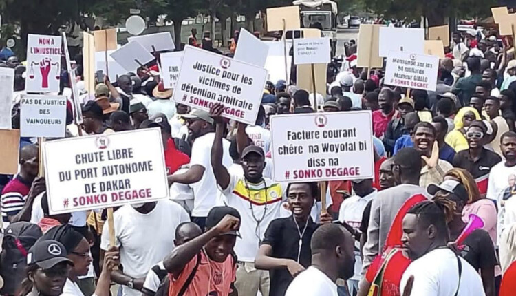 Le FDR mobilise à Dakar : Samba Sy dénonce « l’incompétence du régime » Le FDR mobilise à Dakar : Samba Sy dénonce « l’incompétence du régime »