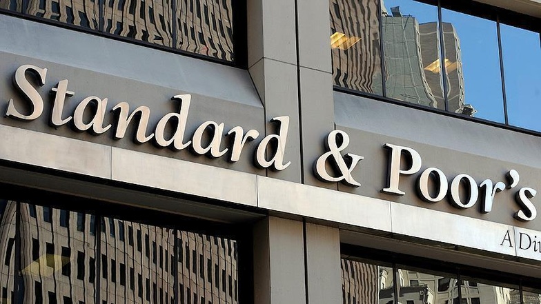 Standard & Poor’s abaisse la note de la dette sénégalaise à CCC+, évoquant des “finances précaires” Standard & Poor’s abaisse la note de la dette sénégalaise à CCC+, évoquant des “finances précaires”