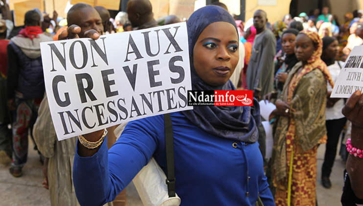 MANIFESTATIONS A L’HÔPITAL : une rage populaire contre les syndicalistes. Regardez !