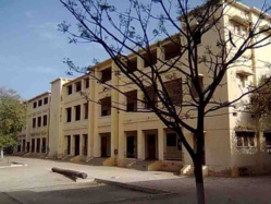 Les “Lionceaux” des maths: Portait de Mamadou Mbodj, élève en 1ère S3 au Lycée technique André Peytavin de Saint-Louis. Les “Lionceaux” des maths: Portait de Mamadou Mbodj, élève en 1ère S3 au Lycée technique André Peytavin de Saint-Louis.