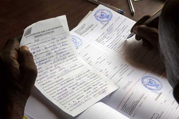 121 extraits de naissance frauduleux saisis à Tambacounda par la DNIT