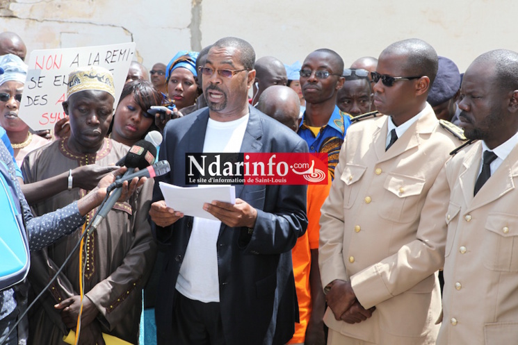 (Images) 1er MAI : le défilé des travailleurs sur la Place Faidherbe. (Images) 1er MAI : le défilé des travailleurs sur la Place Faidherbe.