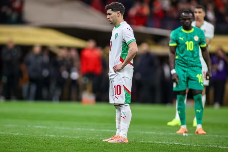 "Manque de respect" : Iliman Ndiaye balance sur la panenka ratée de Brahim Diaz