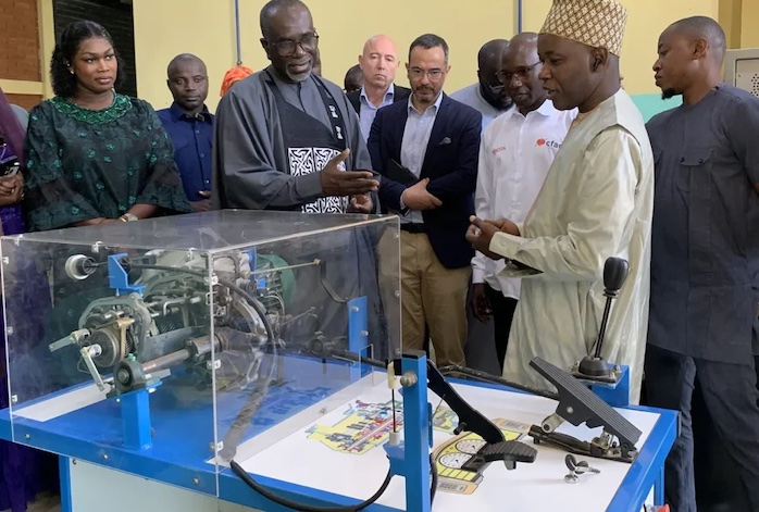 Onze moteurs de dernière génération pour booster la formation mécanique à Diamniadio