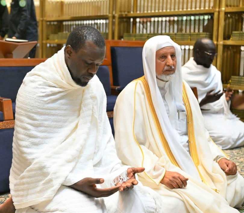 Ousmane Sonko à La Mecque : Les images fortes de sa Oumrah en Arabie saoudite Ousmane Sonko à La Mecque : Les images fortes de sa Oumrah en Arabie saoudite