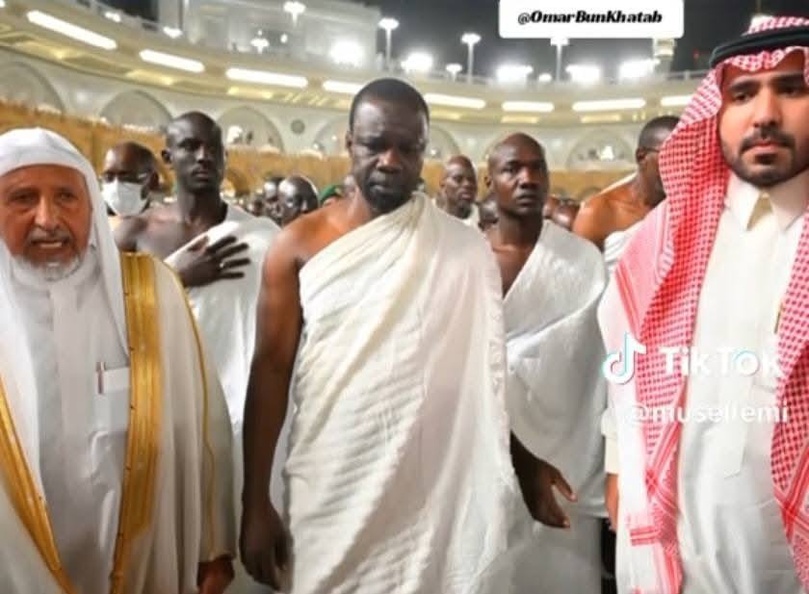 Ousmane Sonko à La Mecque : Les images fortes de sa Oumrah en Arabie saoudite