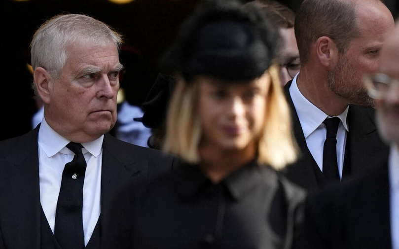 Affaire Epstein : Andrew soupçonné d'avoir livré des secrets d'État au financier américain Affaire Epstein : Andrew soupçonné d'avoir livré des secrets d'État au financier américain