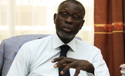 Mansour Kama, président du CNES: " on pense que le développement du pays passe entre les mains des entreprises étrangères". Mansour Kama, président du CNES: " on pense que le développement du pays passe entre les mains des entreprises étrangères".