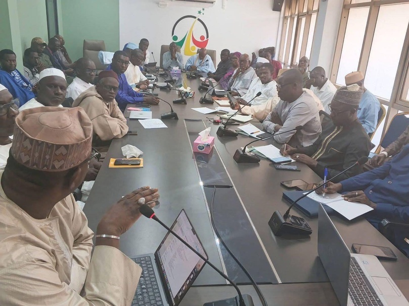 Suivi des accords G7-Gouvernement : Olivier Boucal, Guirassy et Balla Fofana face aux syndicats Suivi des accords G7-Gouvernement : Olivier Boucal, Guirassy et Balla Fofana face aux syndicats