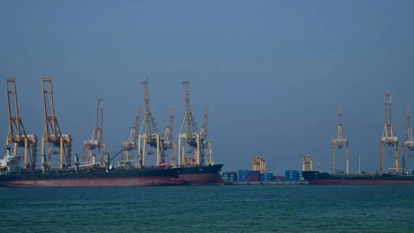 Pétrole : Le prix du baril flambe de 13% après le blocage du détroit d'Ormuz Pétrole : Le prix du baril flambe de 13% après le blocage du détroit d'Ormuz