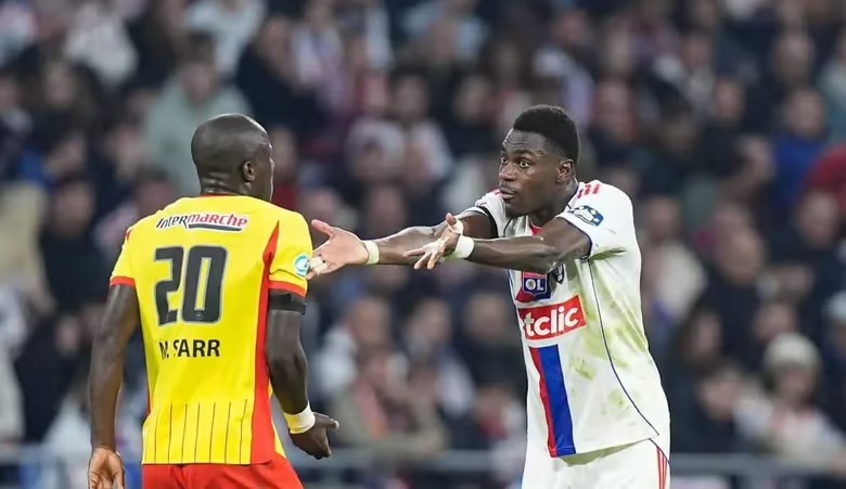 Lens-Lyon : Malang Sarr éteint l'incendie après son altercation avec Moussa Niakhaté