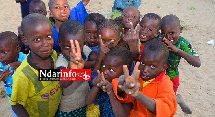 Enfans et talibés à Pkine 700. Crédit Photo: NdarInfo.com